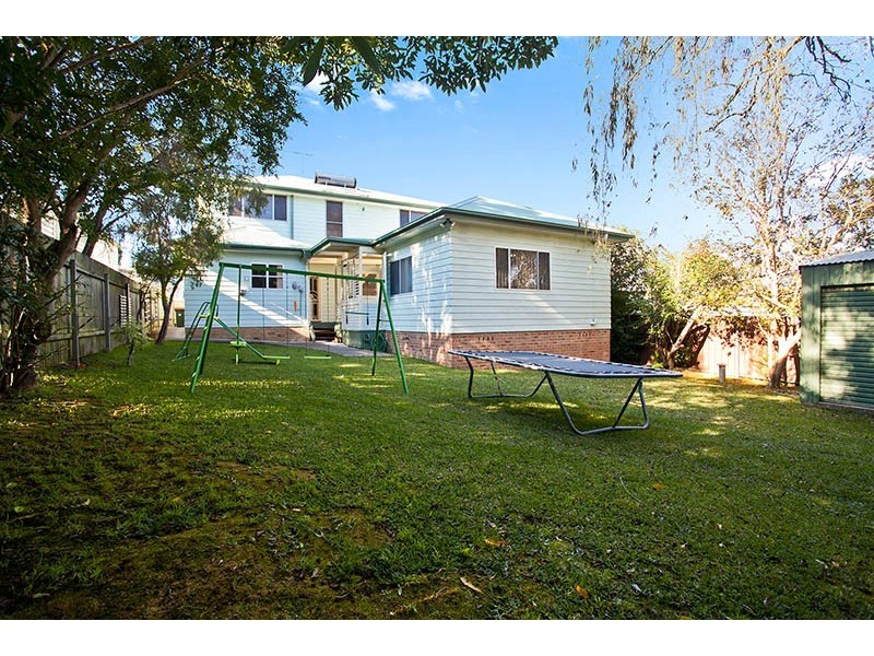 33 Rosebery Street, Heathcote NSW 2233