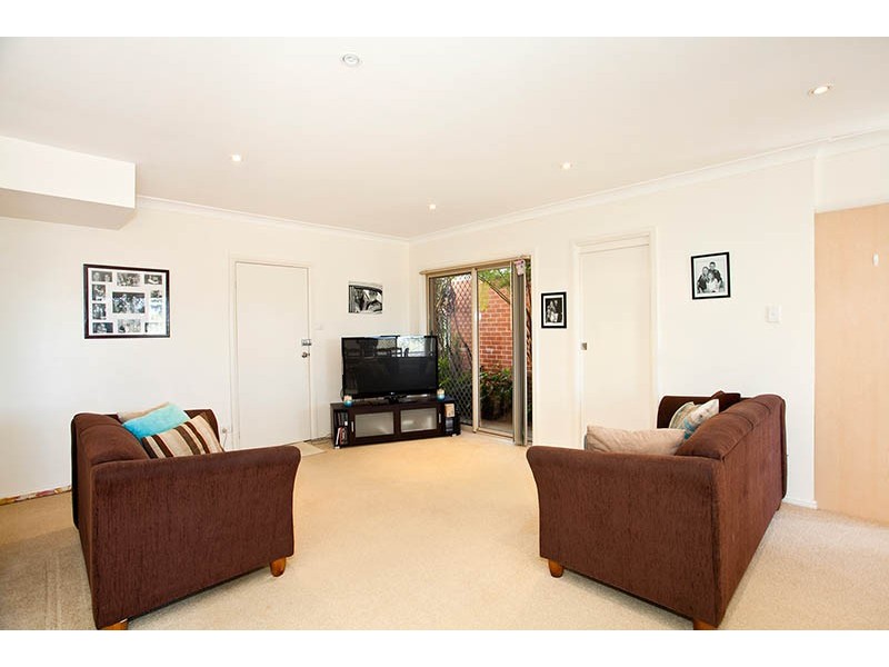 2/24 Anzac Avenue, Engadine NSW 2233