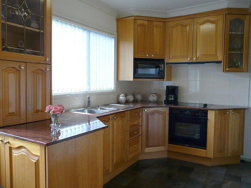 1 Sladden Road, Yarrawarrah NSW 2233