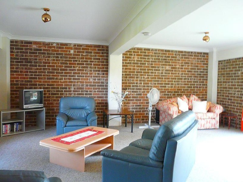 1 Sladden Road, Yarrawarrah NSW 2233