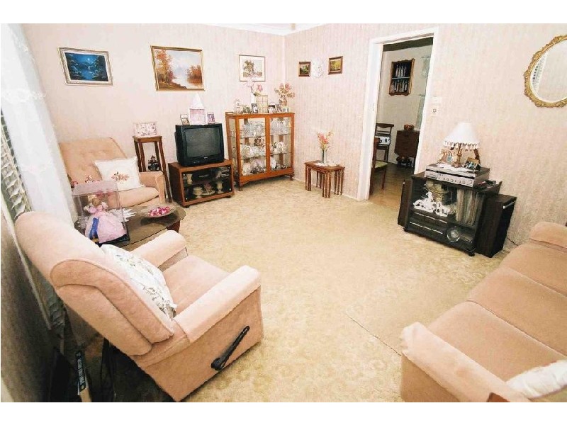 11 Beethoven Street, Engadine NSW 2233