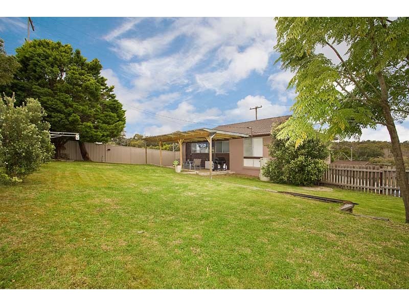 2 Kooraban Street, Waterfall NSW 2233