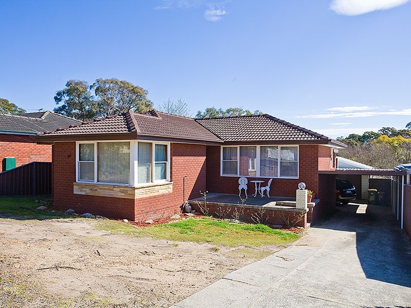 37 Wollybutt Road, Engadine NSW 2233