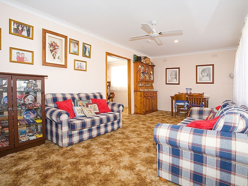 37 Wollybutt Road, Engadine NSW 2233