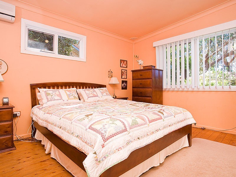 33 Caldarra Avenue, Engadine NSW 2233