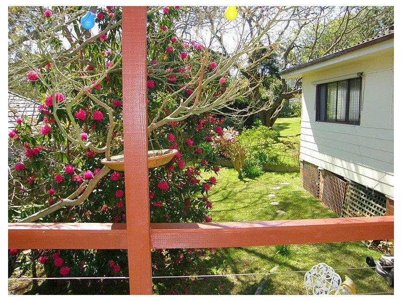 13 grevillea grove, Heathcote NSW 2233