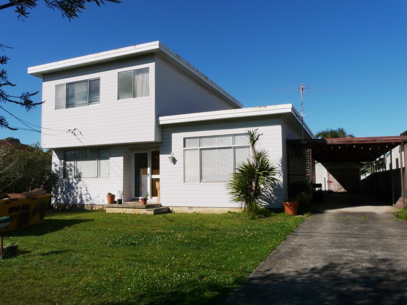 2 Abbott Road, Heathcote NSW 2233