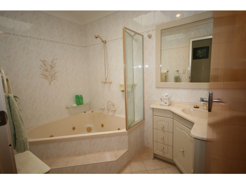5 Willandra Parade, Heathcote NSW 2233