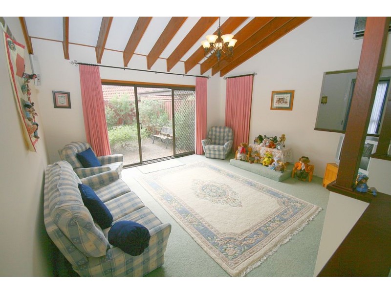 4 McAuley Close, Heathcote NSW 2233