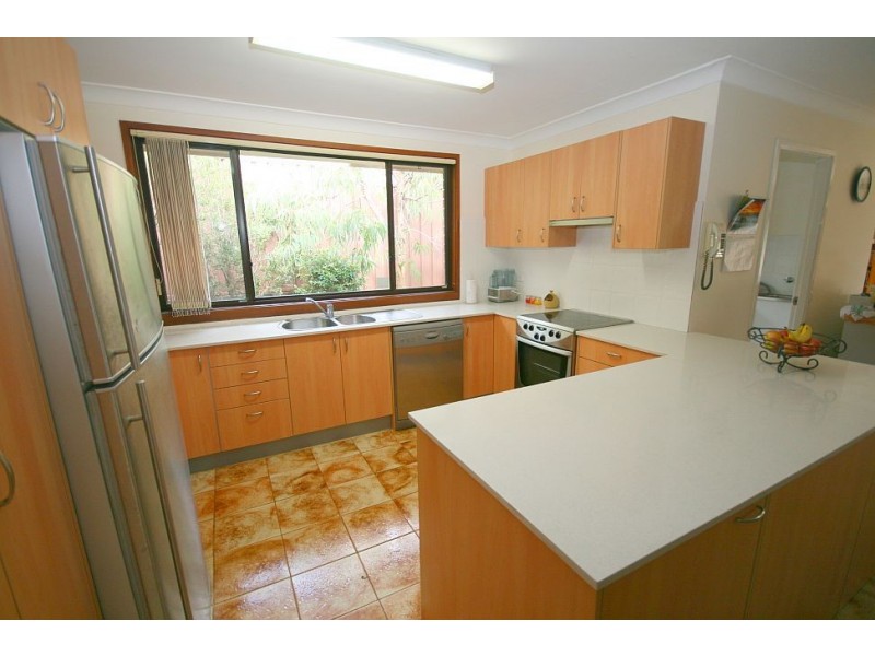 4 McAuley Close, Heathcote NSW 2233