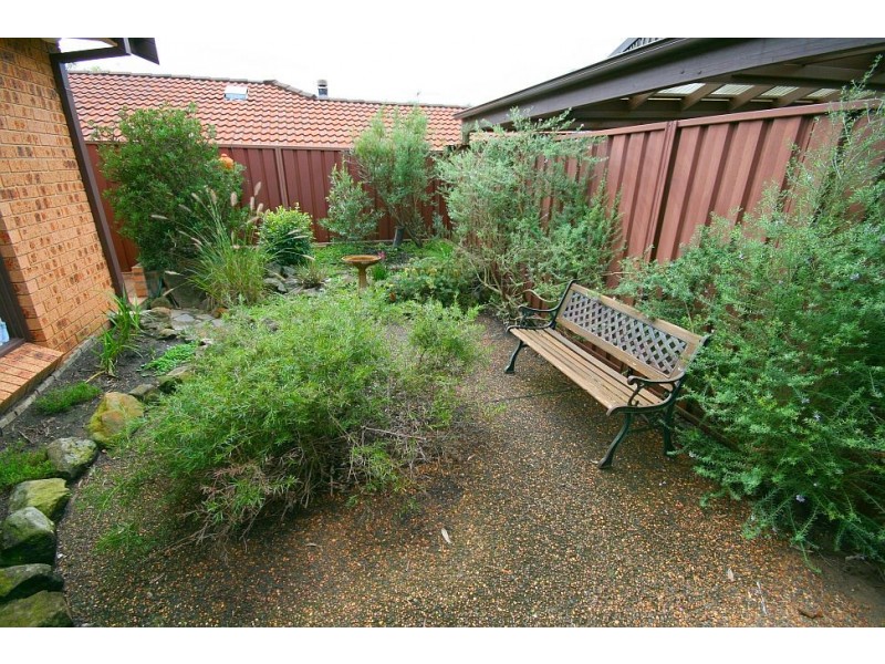 4 McAuley Close, Heathcote NSW 2233