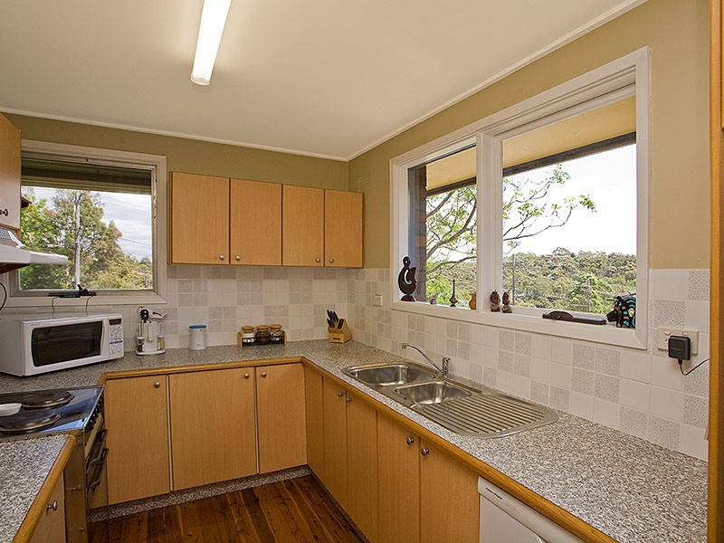 10 Cassandra Crescent, Heathcote NSW 2233