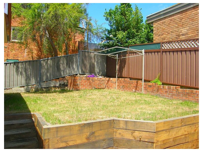 11 Blue Bell Road, Heathcote NSW 2233