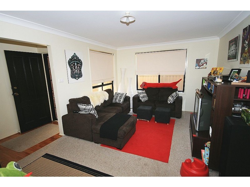 8B Ferntree Avenue, Engadine NSW 2233