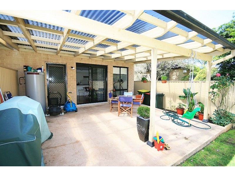 8B Ferntree Avenue, Engadine NSW 2233