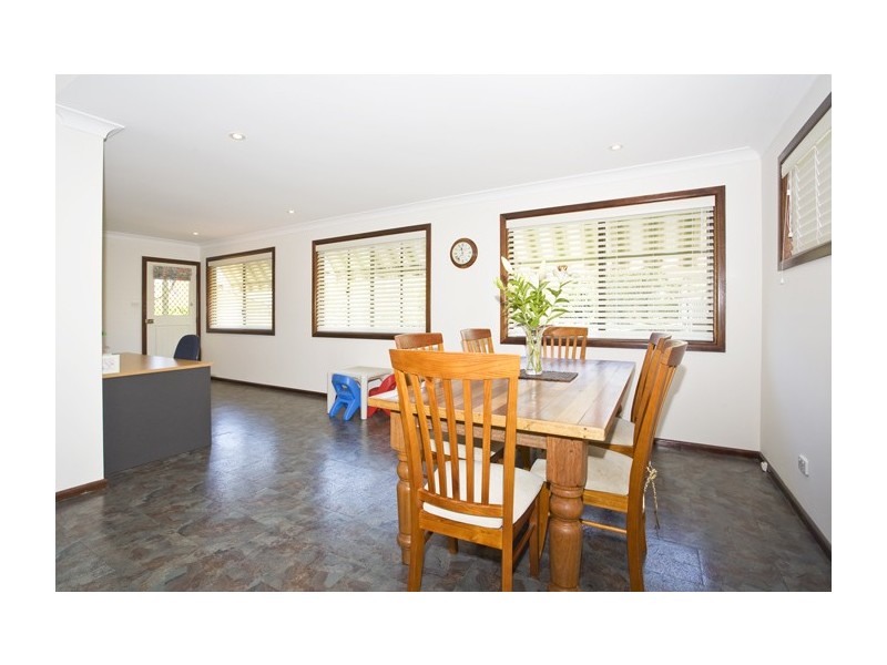 11 Strickland Street, Heathcote NSW 2233