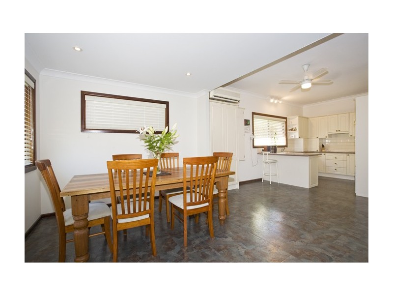 11 Strickland Street, Heathcote NSW 2233
