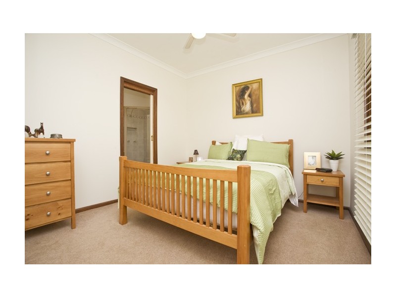 11 Strickland Street, Heathcote NSW 2233