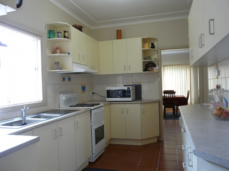 90 Anzac Avenue, Engadine NSW 2233