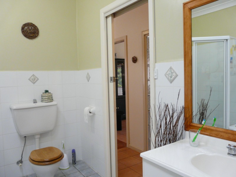 90 Anzac Avenue, Engadine NSW 2233