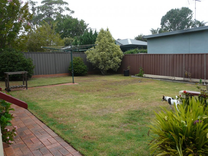 90 Anzac Avenue, Engadine NSW 2233