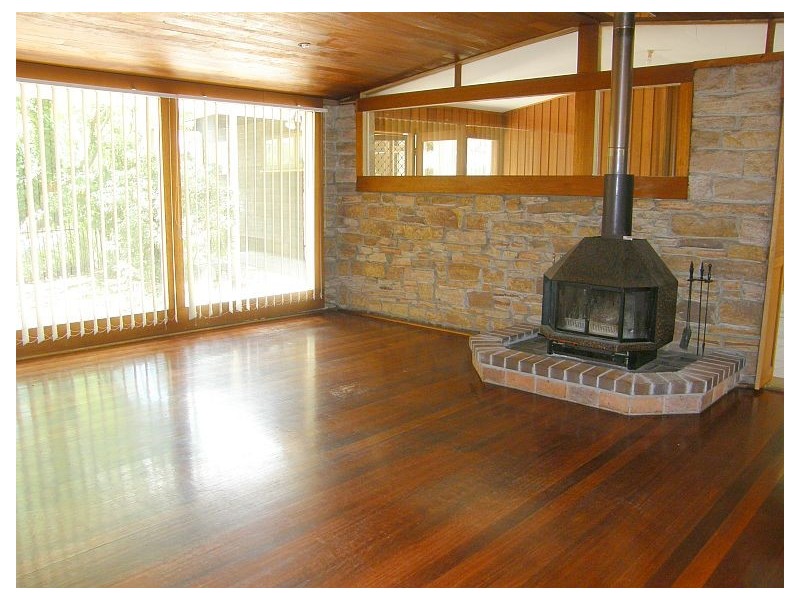 19 Old Bush Road, Engadine NSW 2233