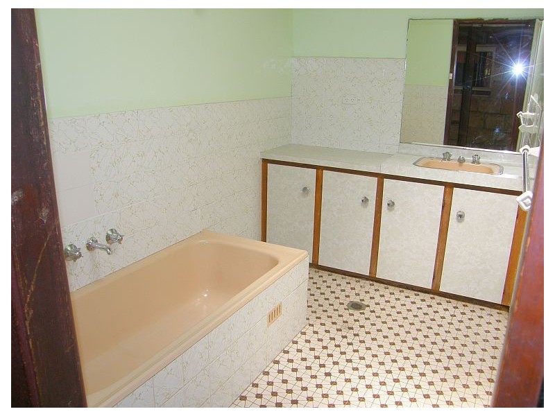 19 Old Bush Road, Engadine NSW 2233