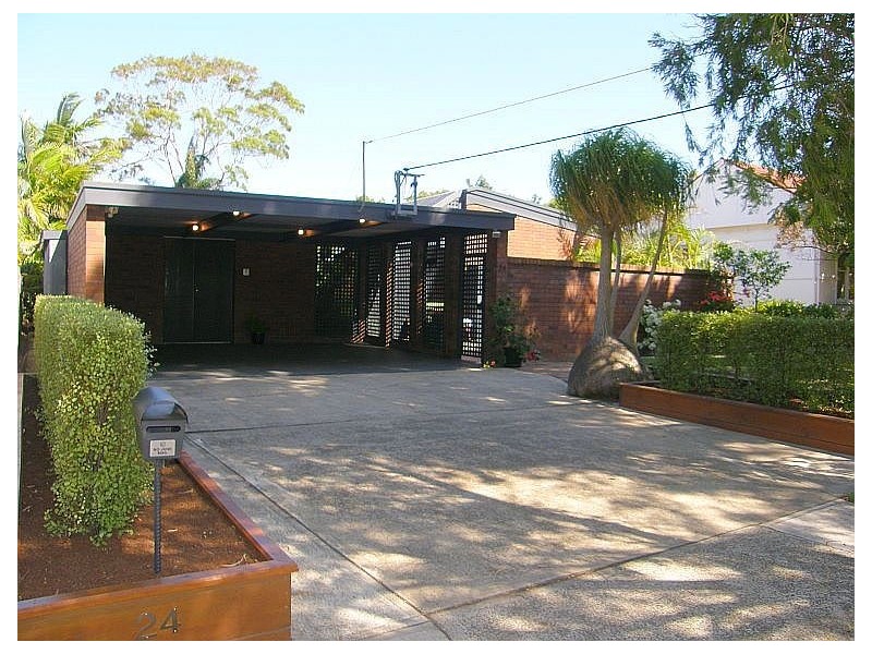 24 Cambrai Avenue, Engadine NSW 2233