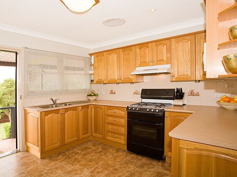 13 Tarcoola Place, Engadine NSW 2233