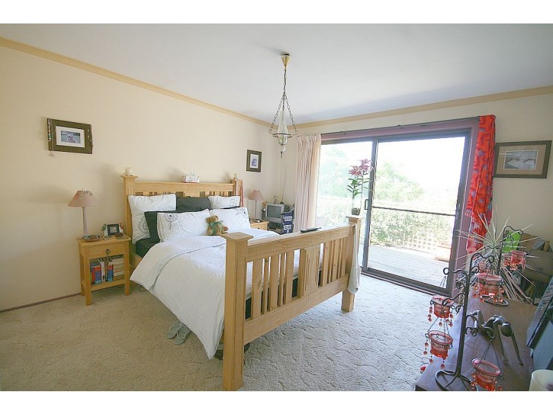 26 Old Bush Road, Yarrawarrah NSW 2233