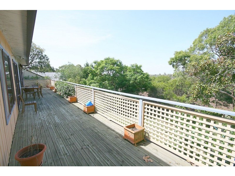 26 Old Bush Road, Yarrawarrah NSW 2233
