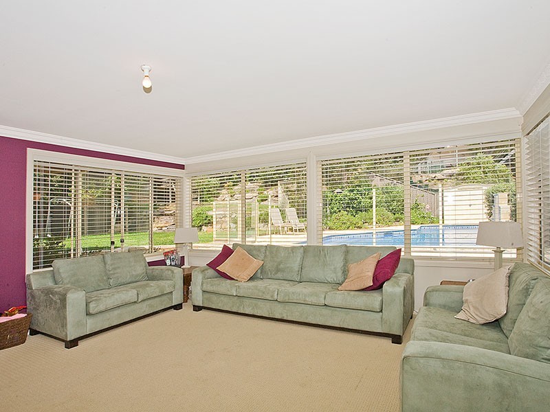 6 Mallard Street, Woronora Heights NSW 2233