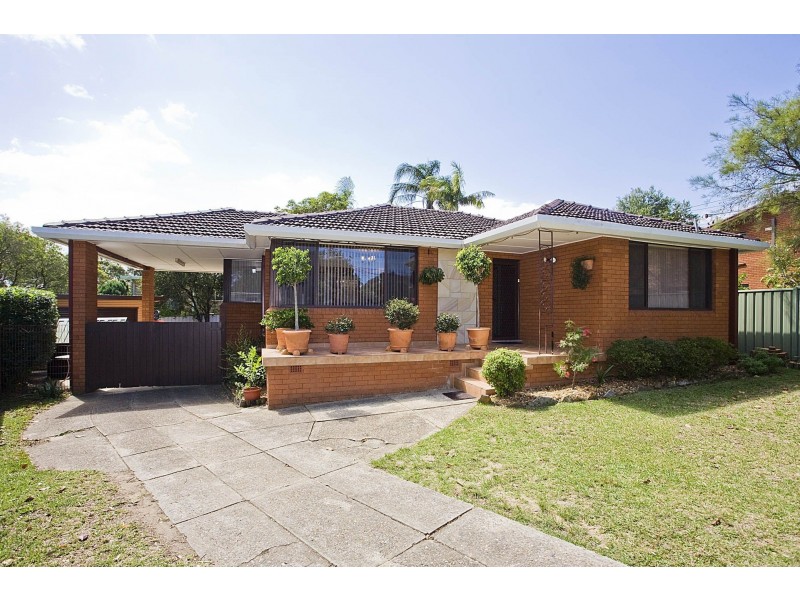 1 Crest Place, Engadine NSW 2233