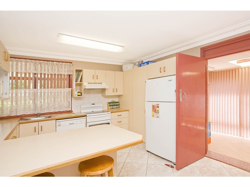 1 Crest Place, Engadine NSW 2233