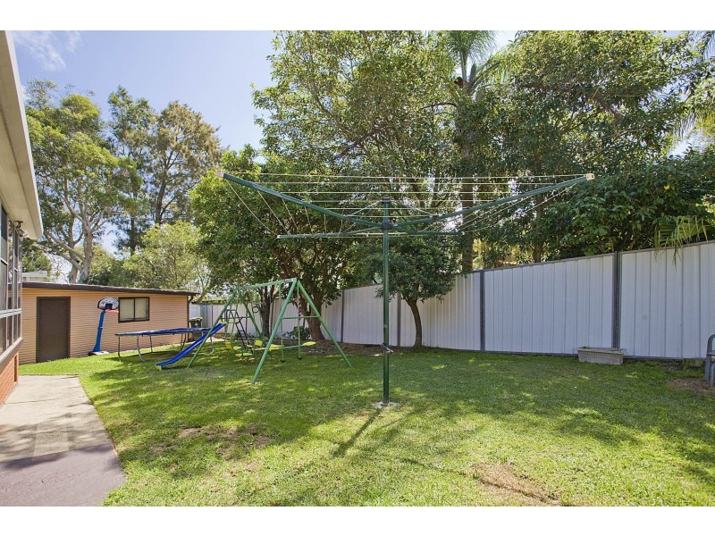 1 Crest Place, Engadine NSW 2233
