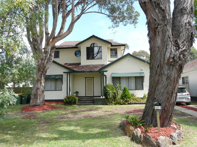 171 Woronora Road, Engadine NSW 2233