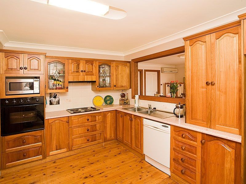 37 Lalor Crescent, Engadine NSW 2233