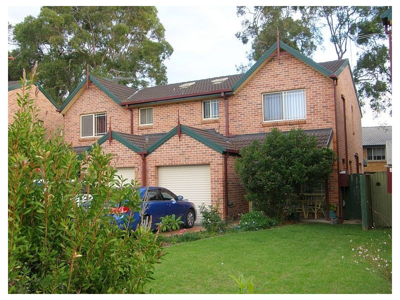 23/11 Owen Jones Row, Menai NSW 2234