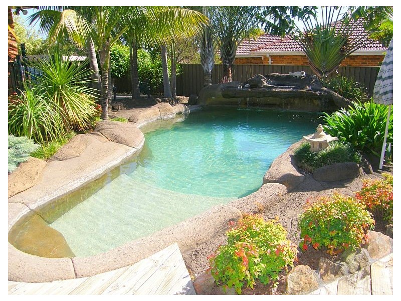 16 Albatross Circuit, Woronora Heights NSW 2233