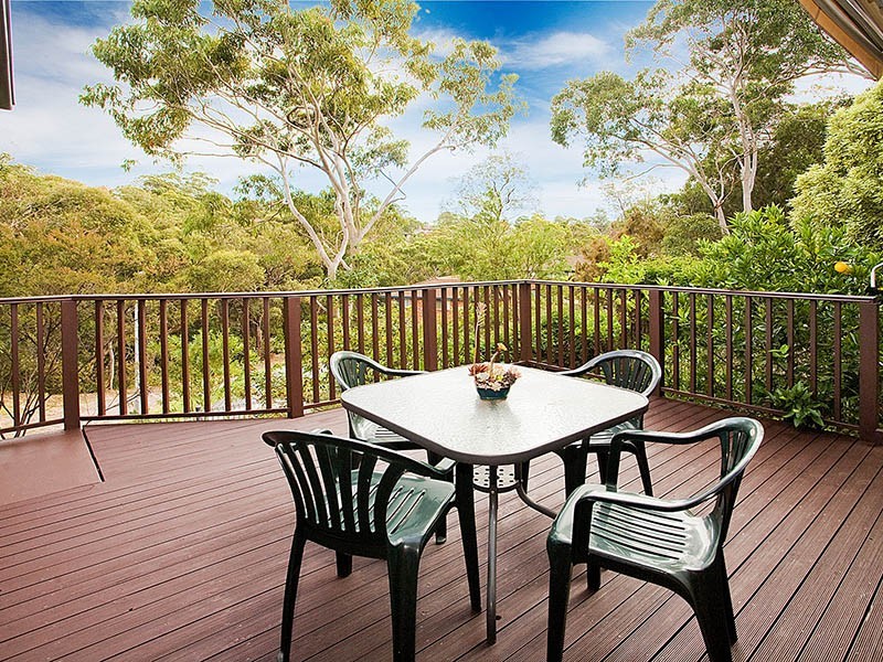 8 Turrella Road, Yarrawarrah NSW 2233