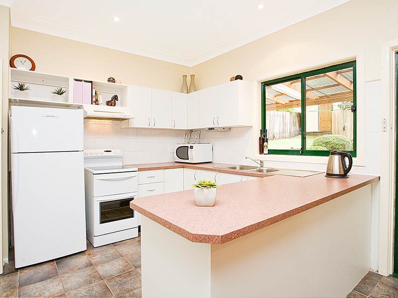 62 Oliver Street, Heathcote NSW 2233