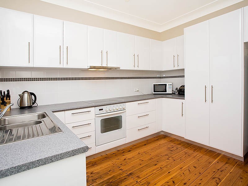 216 Cooriengah Heights Road, Engadine NSW 2233