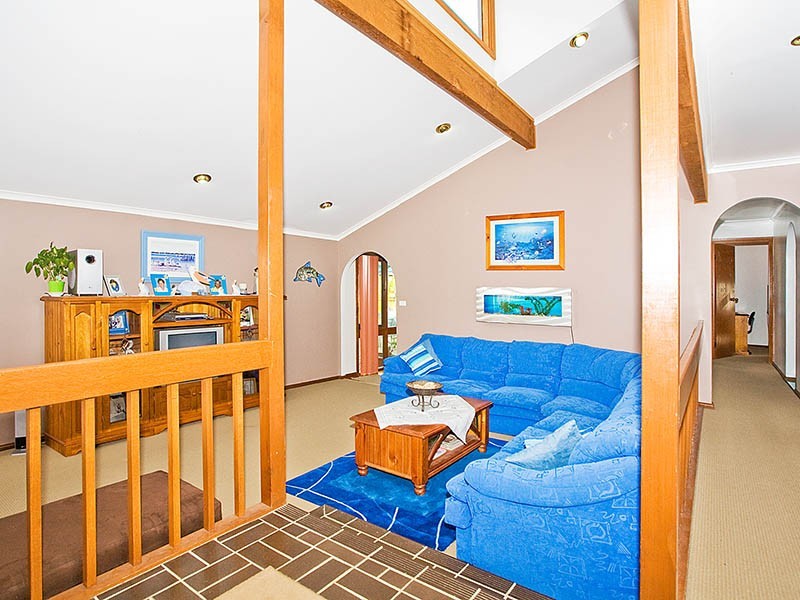 2 Falmar Place, Woronora Heights NSW 2233