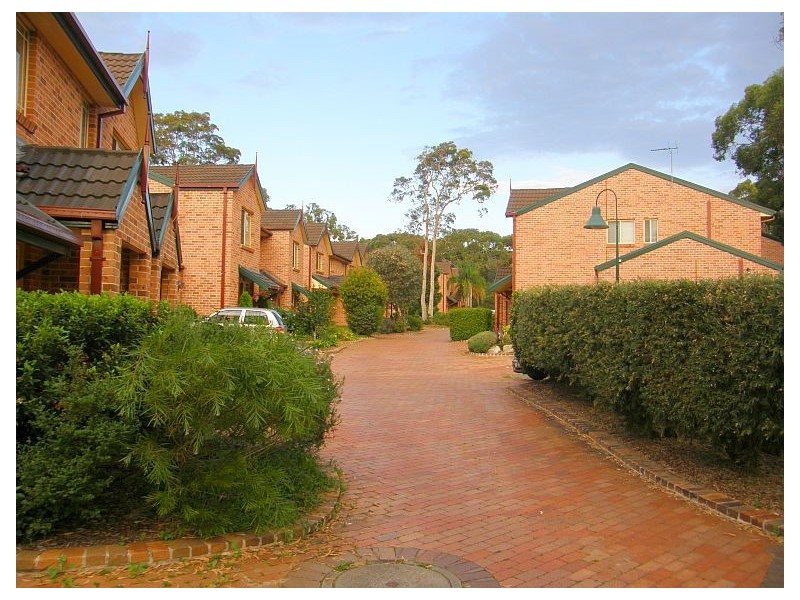 23/11 Owen Jones Row, Menai NSW 2234