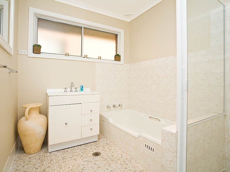 115 Woronora Road, Engadine NSW 2233