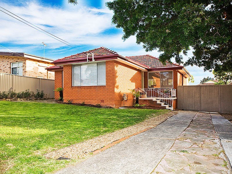 115 Woronora Road, Engadine NSW 2233