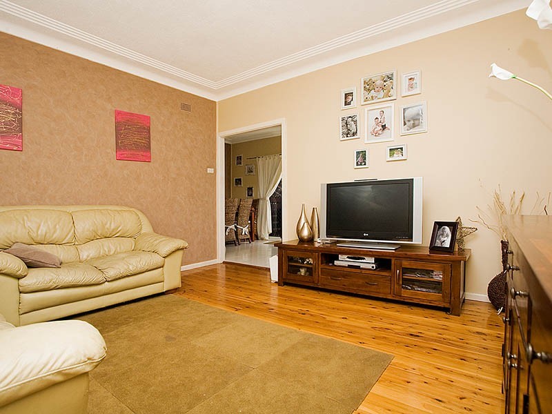 17 Glenview Place, Engadine NSW 2233