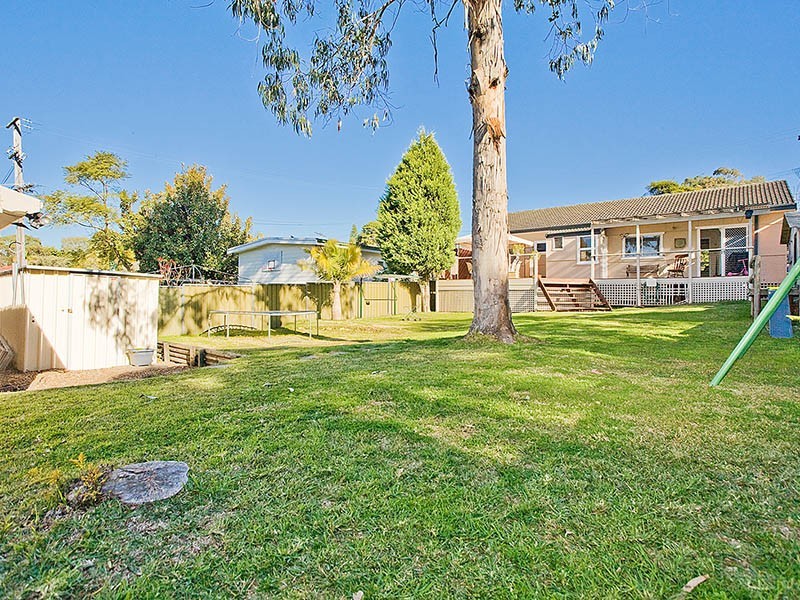 17 Glenview Place, Engadine NSW 2233