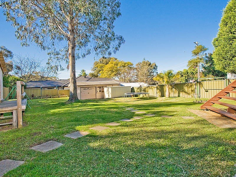 17 Glenview Place, Engadine NSW 2233