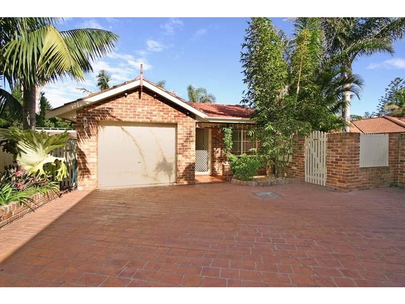 2/20 John Davey Avenue, Cronulla NSW 2230